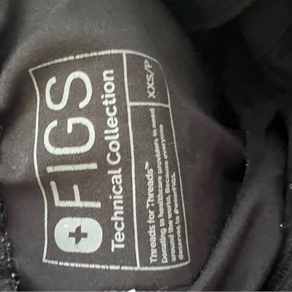 FIGS Black Technical Collection Cargo Pants Drawstring Scrubs Womens size XXS - Picture 5 of 5